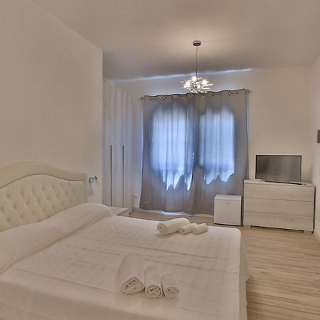 Les Chambres Au Centre San Teodoro  Luaran gambar