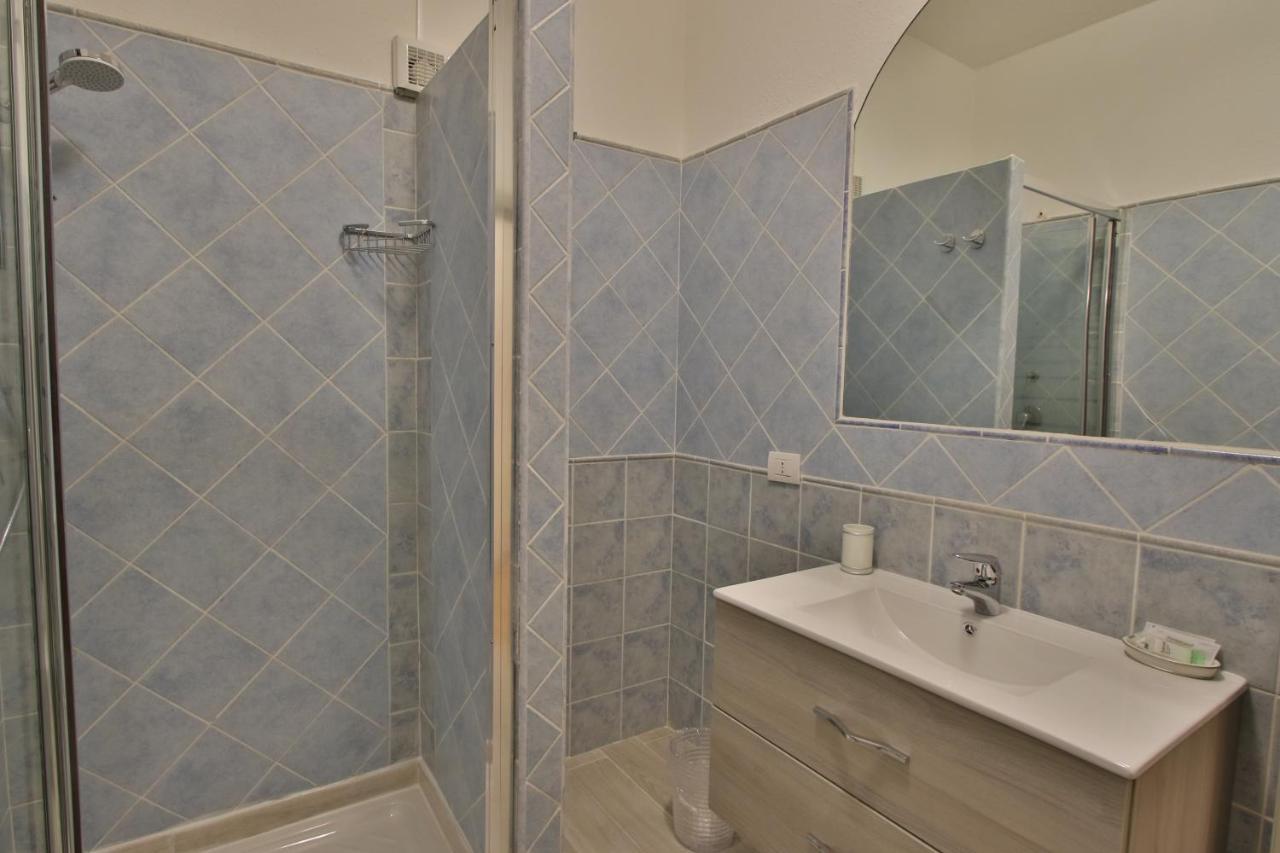 Les Chambres Au Centre San Teodoro  Luaran gambar