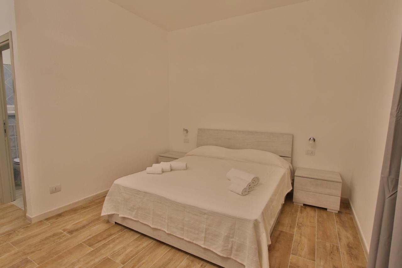 Les Chambres Au Centre San Teodoro  Luaran gambar